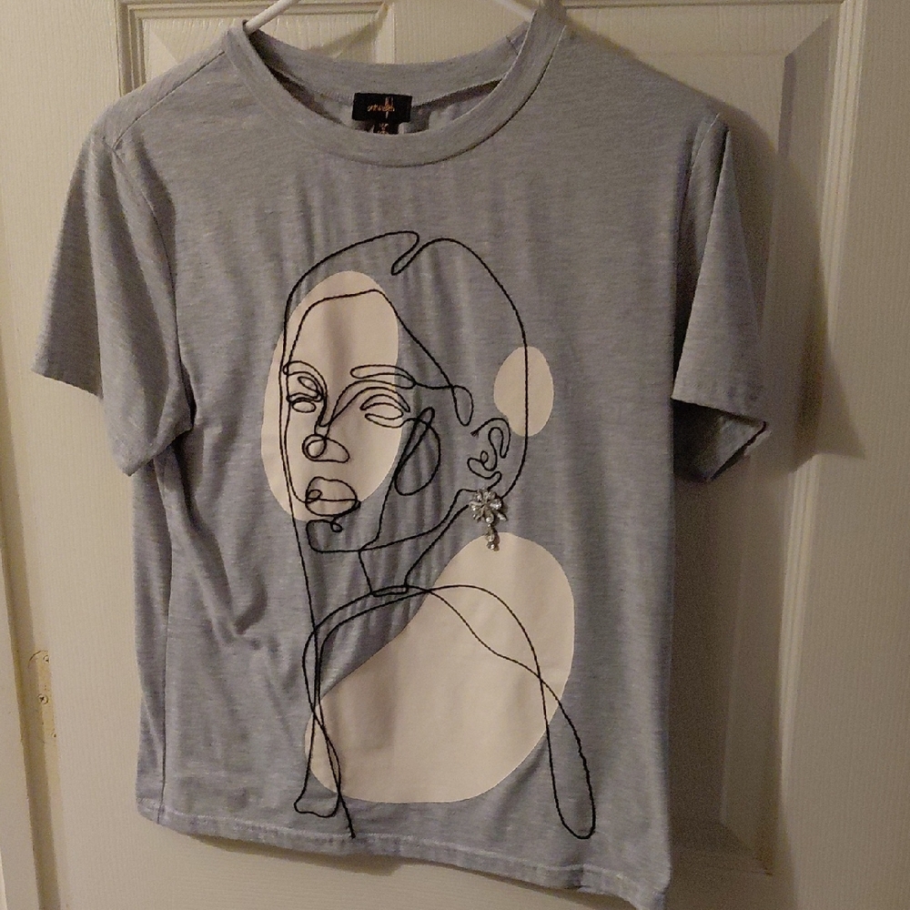 Abstract Line Art Tee in Gray